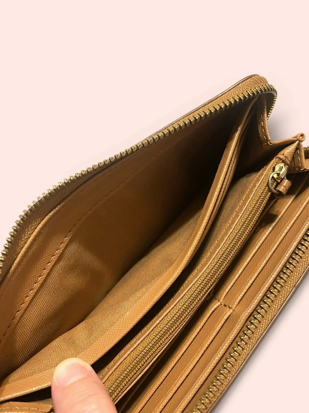 Fossil Tan Full-Zip Wallet